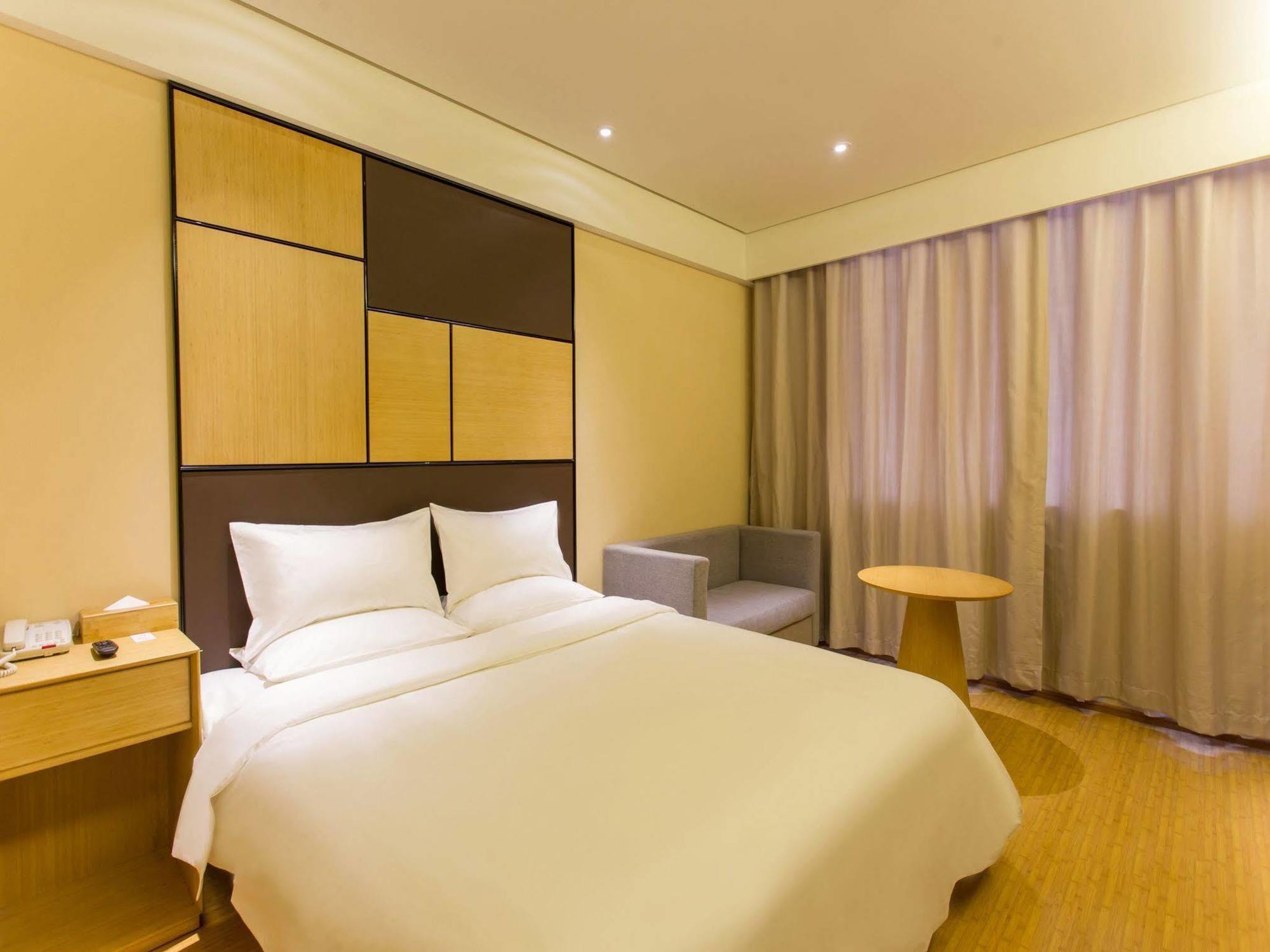 Ji Hotel Shanghai Oriental Pearl Tower 외부 사진